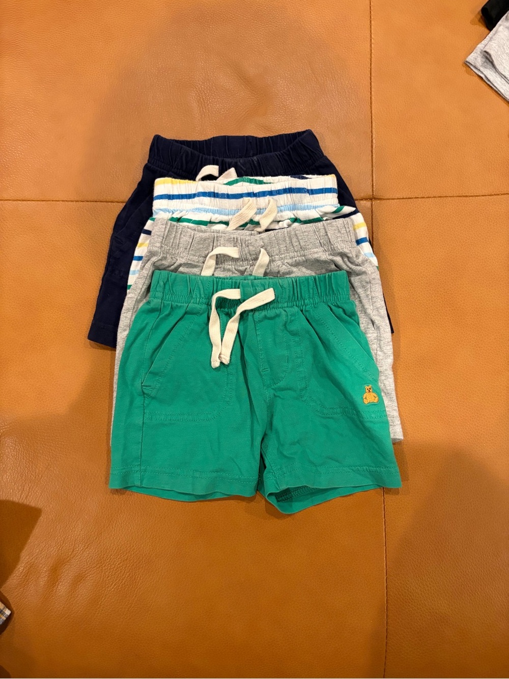 Baby GAP Shorts Bundle 12-18 months - Picture 2 of 4